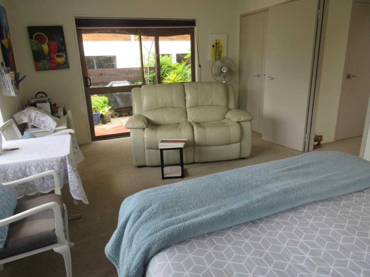 Downtown Mount B And B Mount Maunganui Extérieur photo